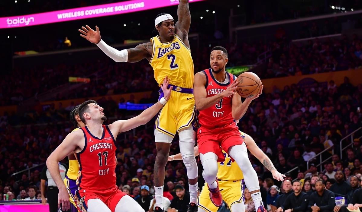 Kaiyun APP-比赛规则变更首场状态出色，湖人观众沸腾！，凯恩重返赛场全场沸腾不已的简单介绍