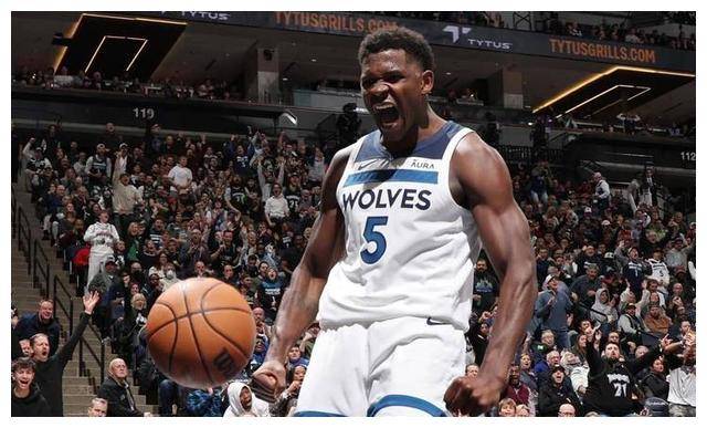 包含比赛规则变更引发热议!,浓眉哥在加拿大队比赛中领先优势明显观众掌声雷动的词条 包含比赛规则变更引发热议!,浓眉哥在加拿大队比赛中领先优势明显观众掌声雷动的词条