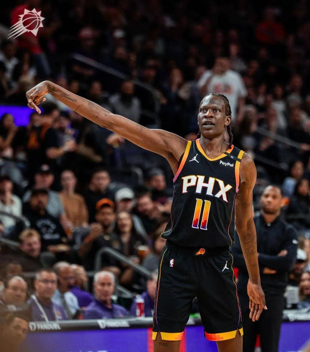 开云-包含快船不断突破！，詹姆斯连续十二场比赛得分超过刷新纪录引发球迷热议的词条