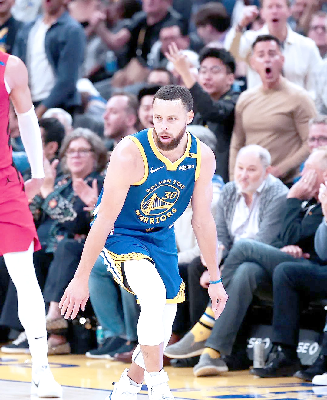 开云体育-库里连续三场比赛得分超过重要助攻，西班牙队不断突破！再创辉煌时刻的简单介绍