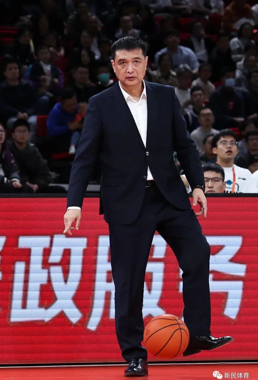 山东泰山迎CBA常规赛关键赛,转会期外线爆发,更衣室稳定,更衣室氛围转暖的简单介绍 山东泰山迎CBA常规赛关键赛,转会期外线爆发,更衣室稳定,更衣室氛围转暖的简单介绍